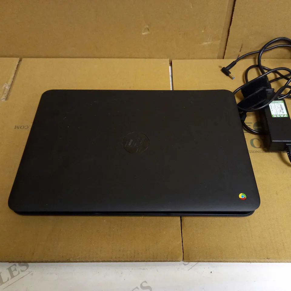 HP BLACK LAPTOP