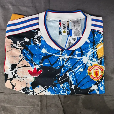 ADIDAS MANCHESTER UNITED X THE STONE ROSES JERSEY SIZE 2XL