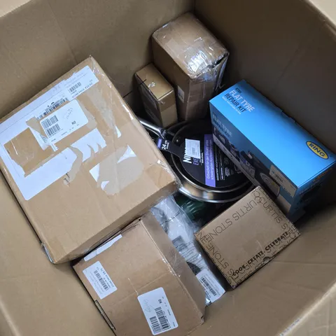 BOX OF APPROXIMATELY 15 ASSORTED ITEMS TO INCLUDE - FRYING PANS , TYRE REPAIR KIT , ETC