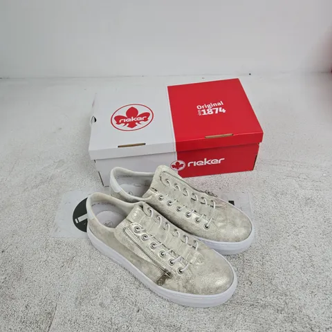 RIEKER BEIGE SNEAKERS M1953-60 – UK 7.5 (EU 41)