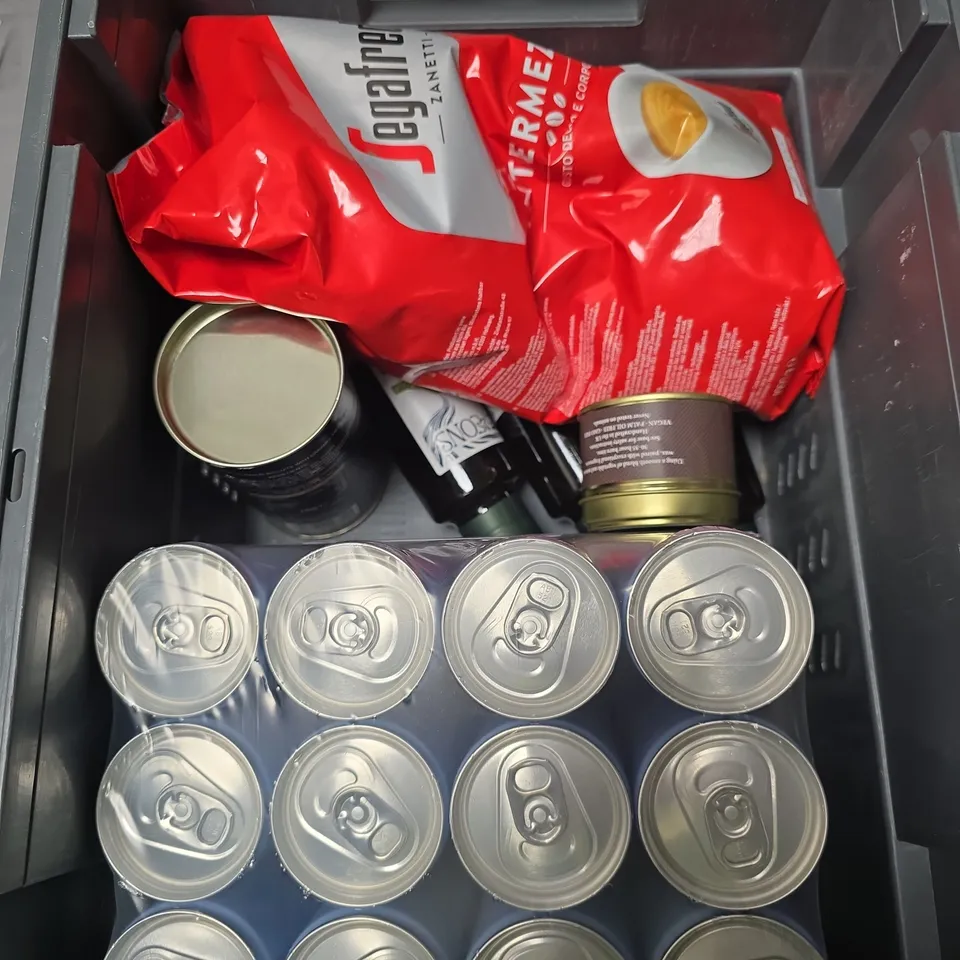 APPROXIMATELY 7 ASSORTED FOOD/DRINK PRODUCTS TO INCLUDE TRIP DRINKS, OLIVE OIL, SEGAFREDO COFFEE ETC