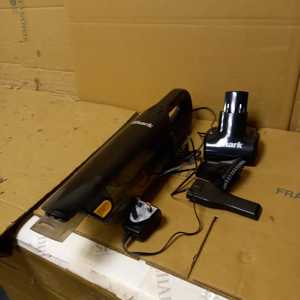 SHARK HANDVAC CORDLESS HAND VACUUM CLEANER
