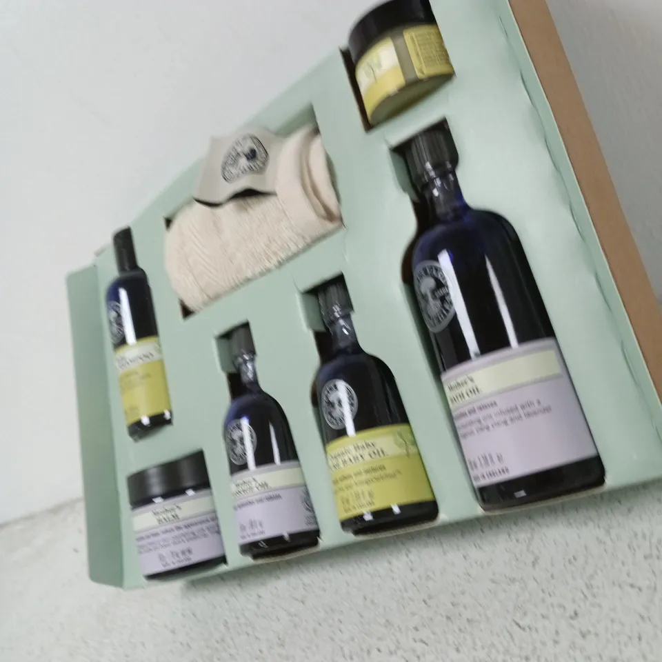 NEAL'S YARD REMEDIES ORGANIC MOTHER & BABY COLLECTION – BOXED