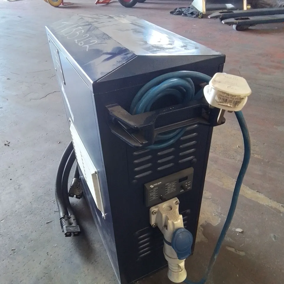 PROTRACK B/CHARGER CW MAINS LEAD (TT)