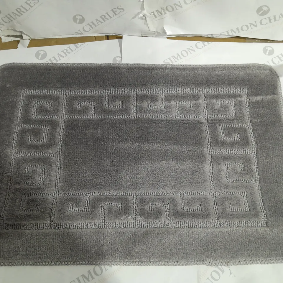 BATHROOM RUG IN GRAY - 60X40CM