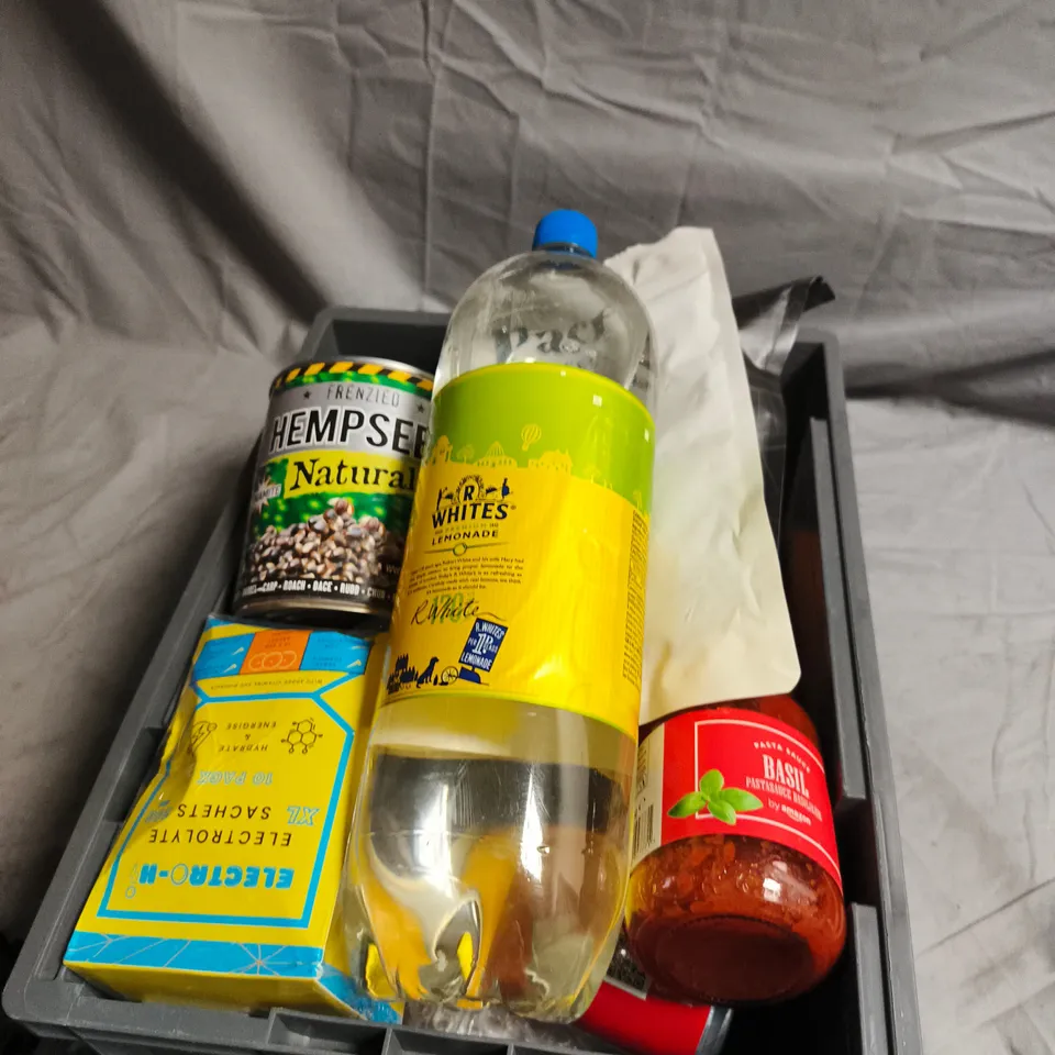 APPROXIMATELY 20 ASSORTED FOOD ITEMS INCLUDING NATURAL HEMPSEED , BASIL PASTA SAUCE AND PACT COFFEE