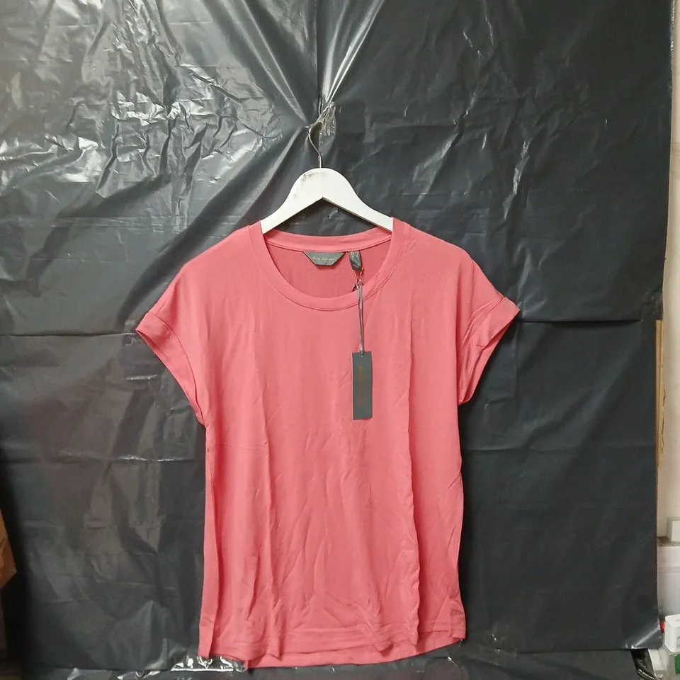 RUTH LANGSFORD DOLMAN SLEEVE TOP IN CORAL - SMALL