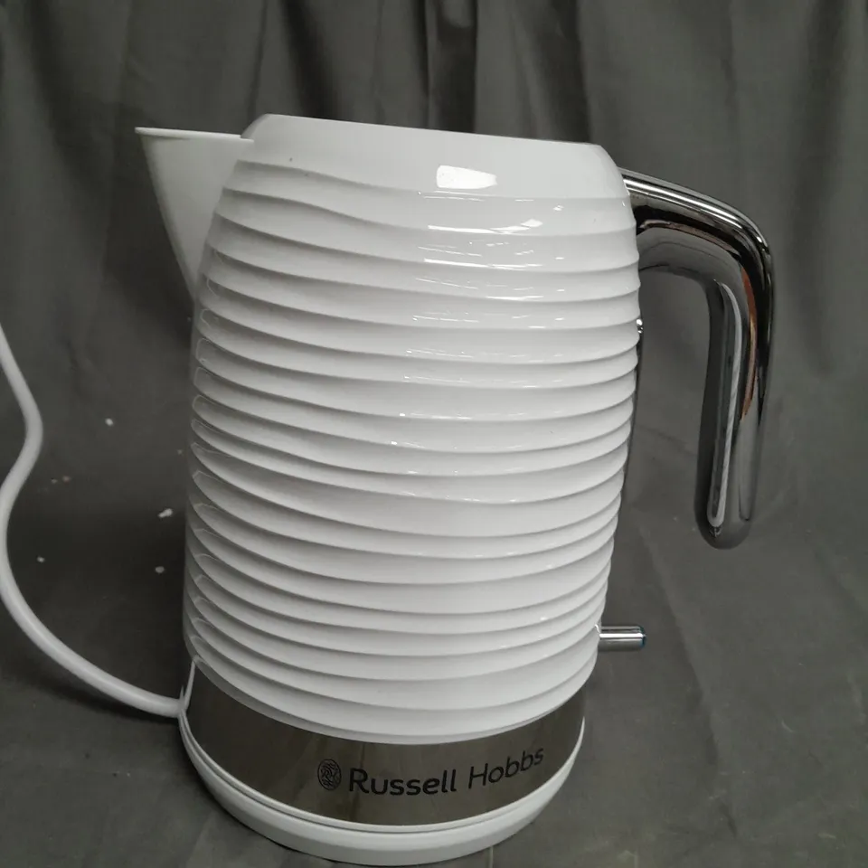 RUSSELL HOBBS INSPIRE WHITE KETTLE