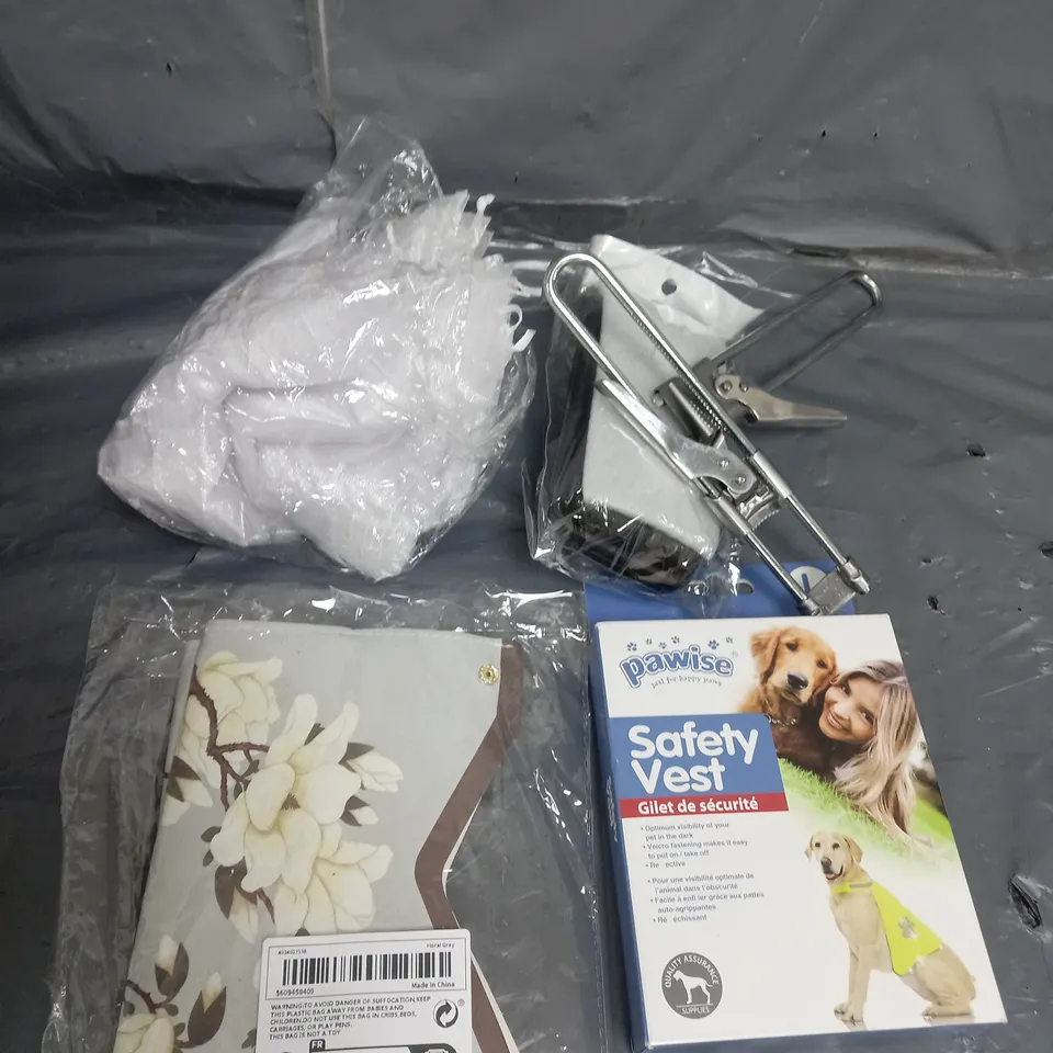 APPROXIMATELY 10 ASSORTED HOUSEHOLD ITEMS TOO INCLUDE DOG LEADS , DYE , LED LIGHTING , ETC 
