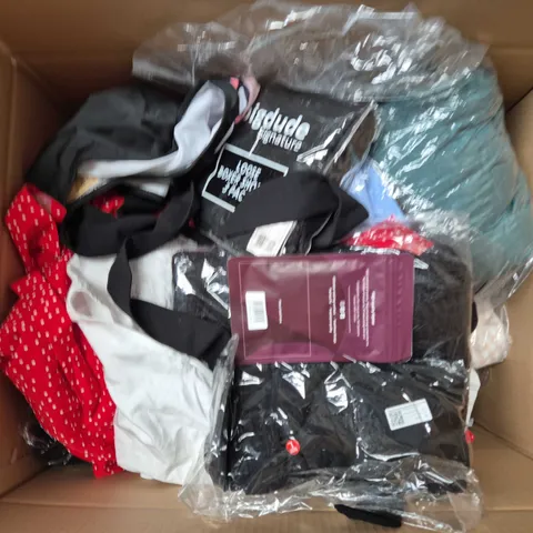 LARGE BOX OF APPROXIMATELY 25 ASSORTED CLOTHING ITEMS IN VARIOUS COLOURS, STYLES AND SIZES - COLLECTION ONLY