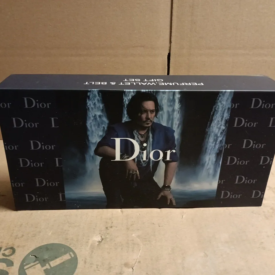 DIOR PERFUME/WALLET/BELT GIFT SET BOXED (SAUVAGE) RRP £539