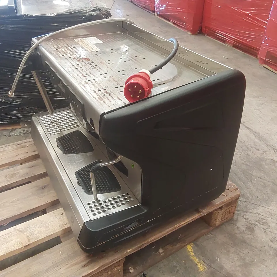 RANCILIO CLASSE 7 2 GROUP COMMERCIAL COFFEE MACHINE WITH ISTEAM