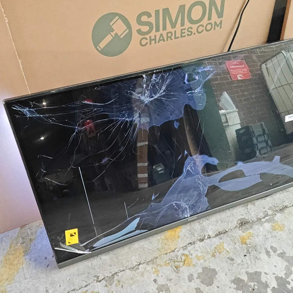 BOXED PHILIPS AMBILIGHT 32" FULL HD LED SMART TV 32PFS6908 WITH REMOTE - POWERS ON - DAMAGED SCREEN 