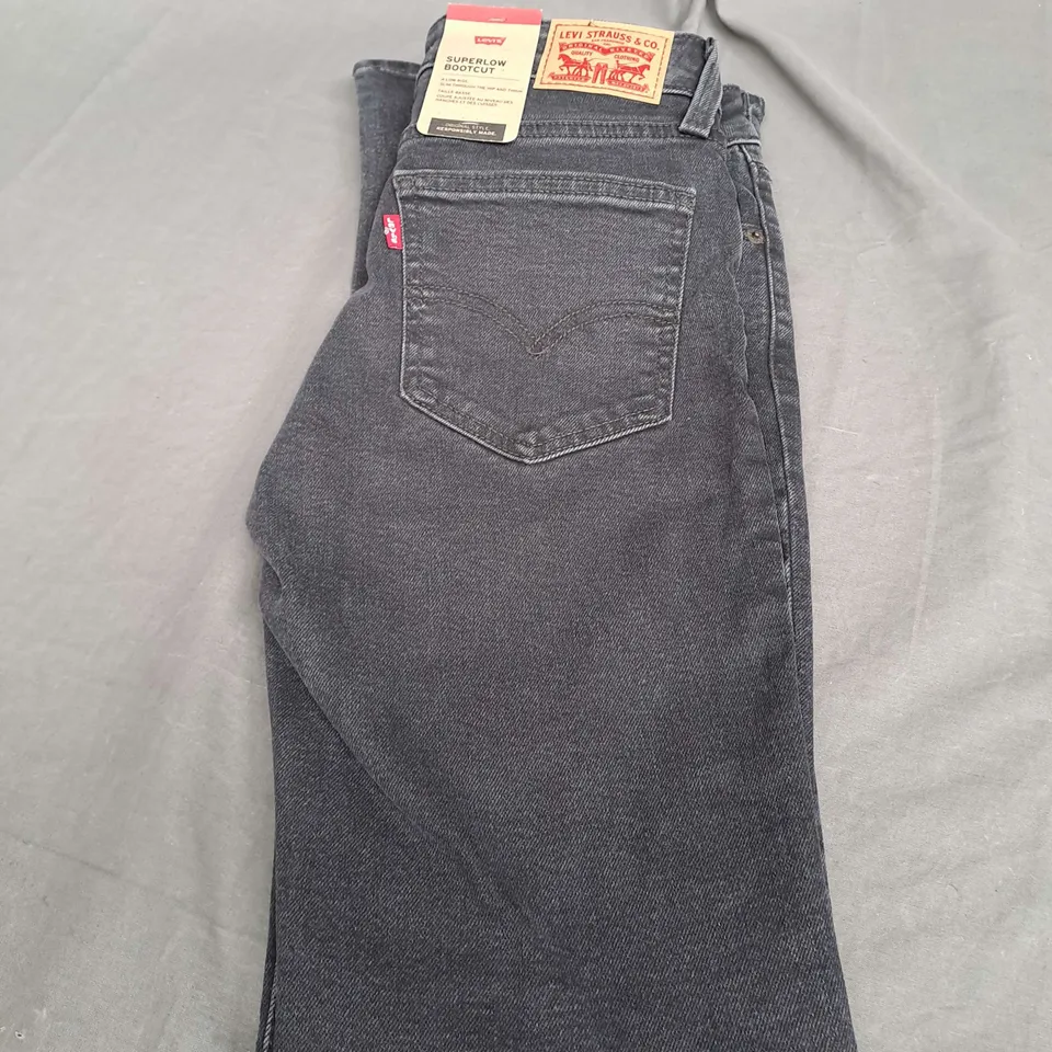LEVIS STRAUSS SUPERLOW BOOTCUT DENIM JEANS SIZE W26 L32