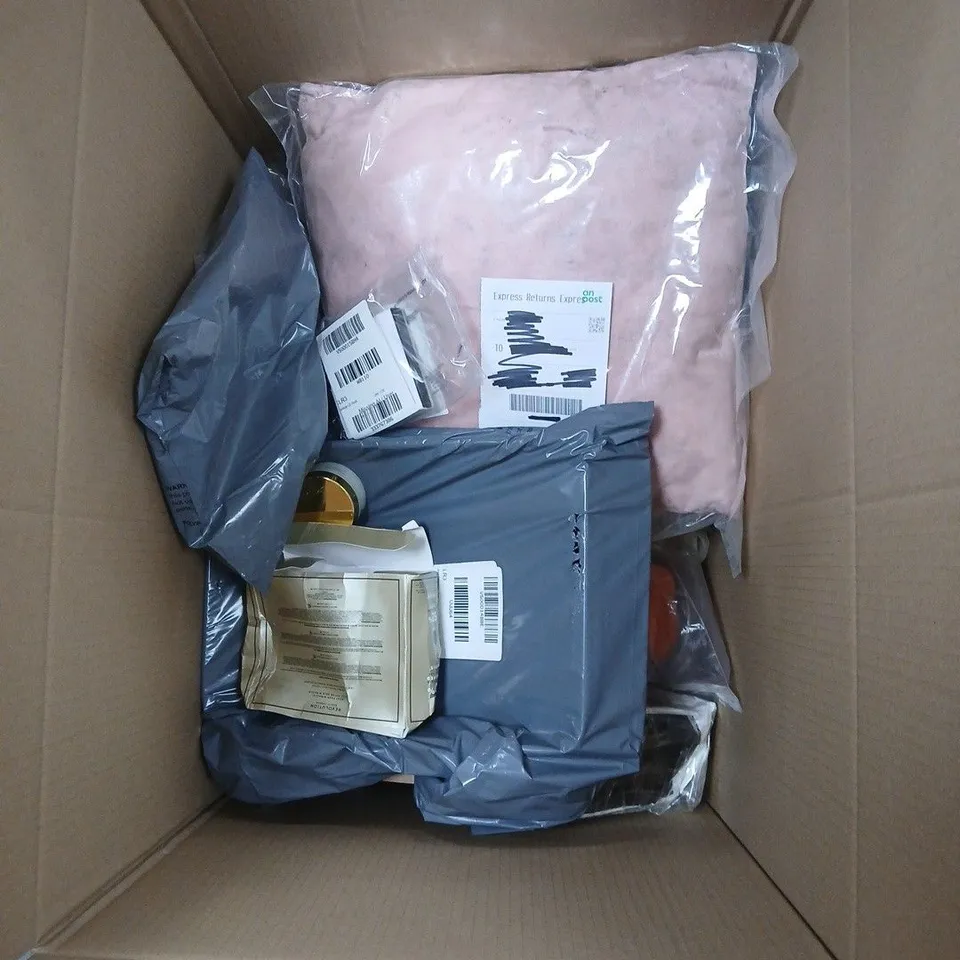 LARGE QUANTITY OF ASSORTED ITEMS TO INCLUDE BLONDE UNICORN WIG, PLOUISE BODY MIST, REVOLUTION PRO MIRACLE CREAM, ETC - COLLECTION ONLY