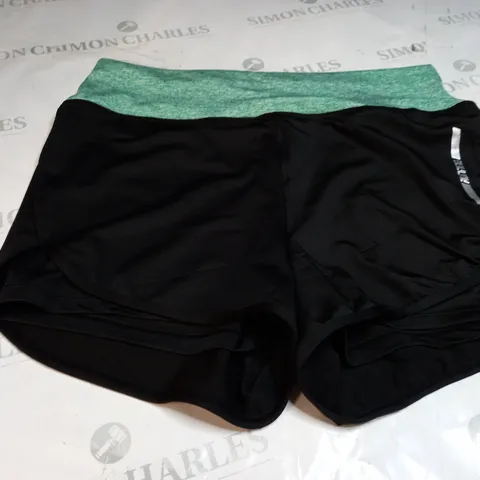 BLACK/GREEN GYM SHORTS