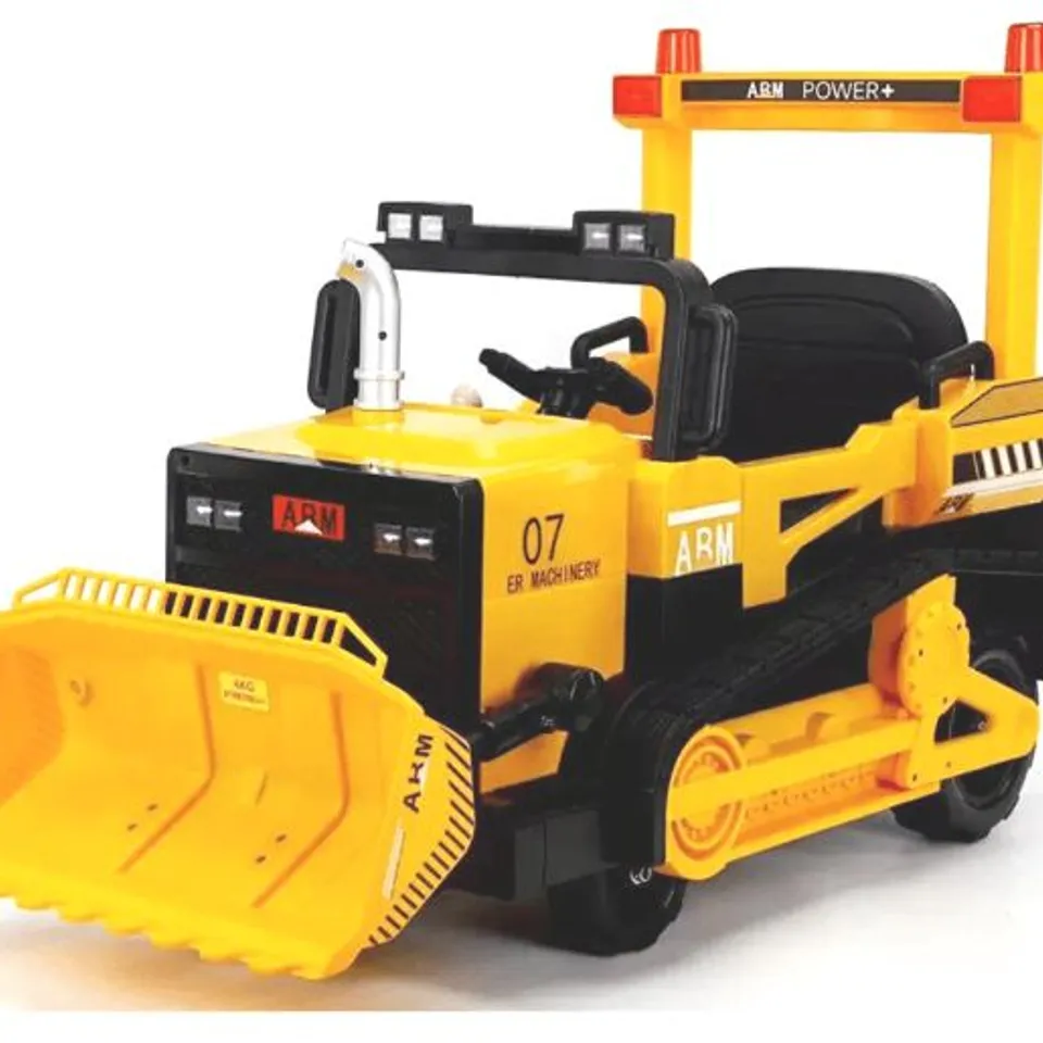 BRAND NEW BOXED KIDS BULLDOZER DIGGER 12V RIDE ON