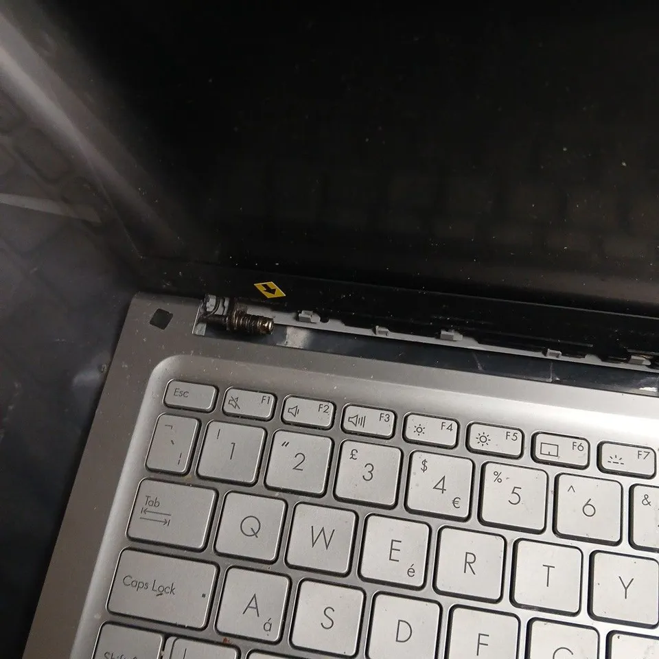ASUS VIVOBOOK LAPTOP – DAMAGED