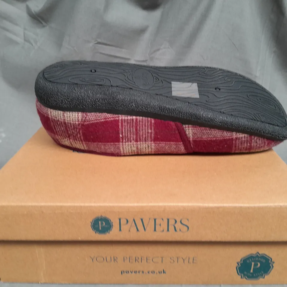 BOXED PAVERS ADRIANO BURGUNDY MULTI SLIPPERS - SIZE 10 