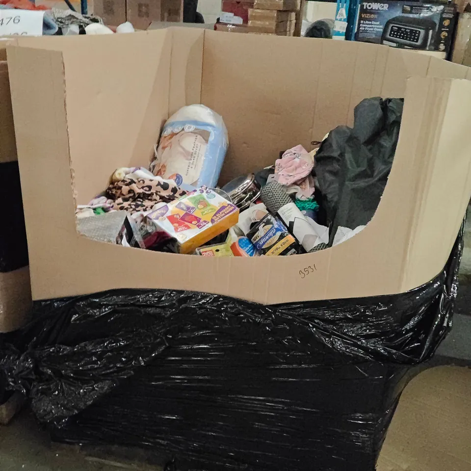 PALLET OF ASSORTED HOUSEHOLD ITEMS TO INCLUDE DUCK FEATHER DUVET,RYOBI NYLON BRUSH HEAD, FITTED SHEETS AND BATHMAT