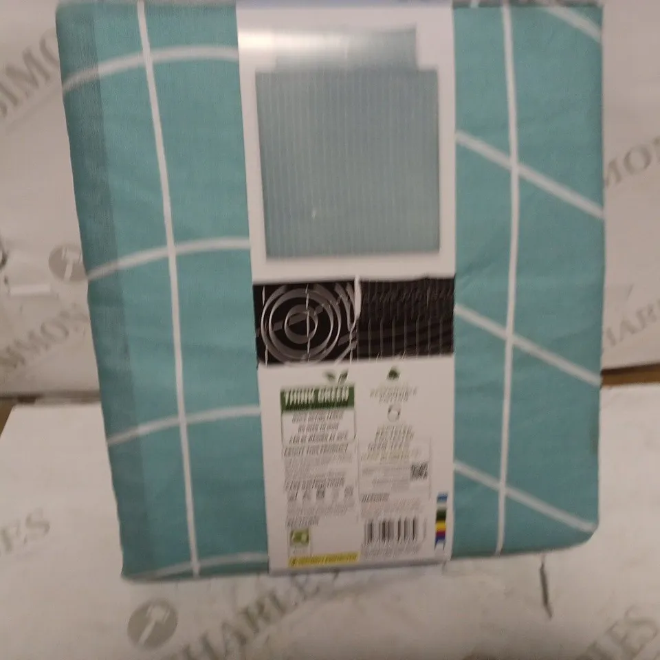BRAND NEW EASY CARE GAMING THEMED DUVET SET IN BLACK - KING SIZE