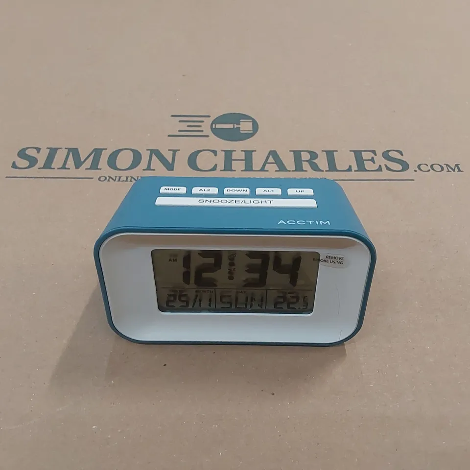 BOXED DIGITAL QUARTZ ALARM TABLETOP CLOCK