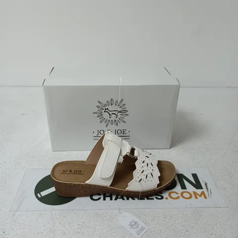 JO & JOE GIBRALTAR WHITE SANDALS – UK 5