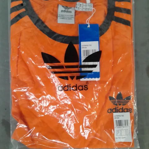 ADIDAS 3-STRIPES T-SHIRT IN ORANGE/BLACK UK SIZE XXL