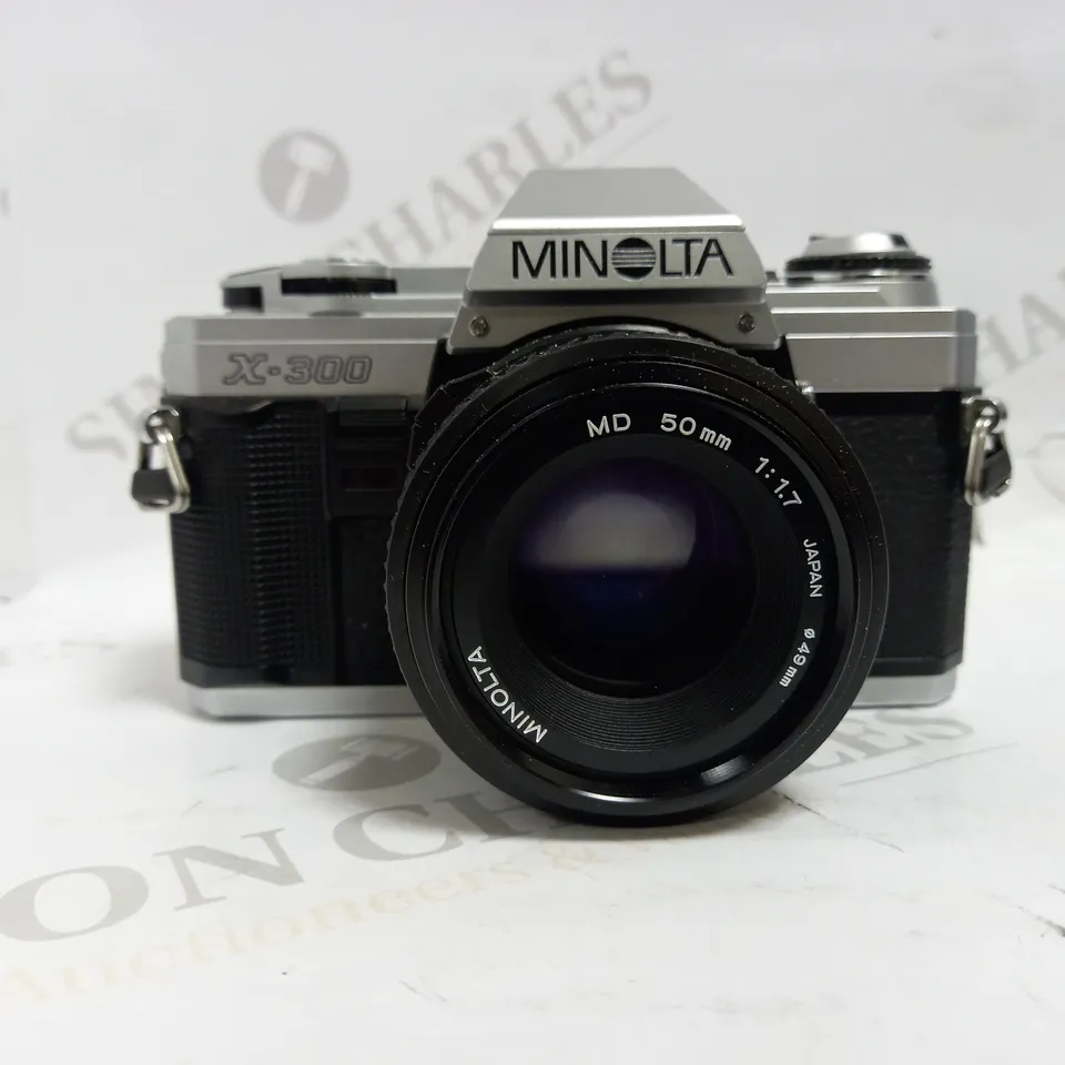 MINOLTA X-300 CAMERA
