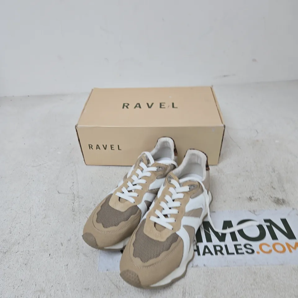 UK 7 RAVEL BEIGE LEATHER & MESH SNEAKERS – BOXED