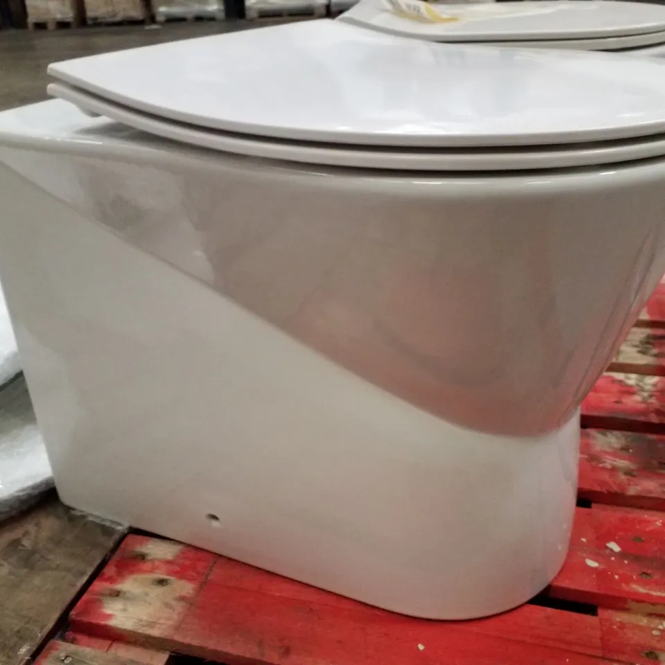 BRAND NEW TOILET PAN WITH SEAT