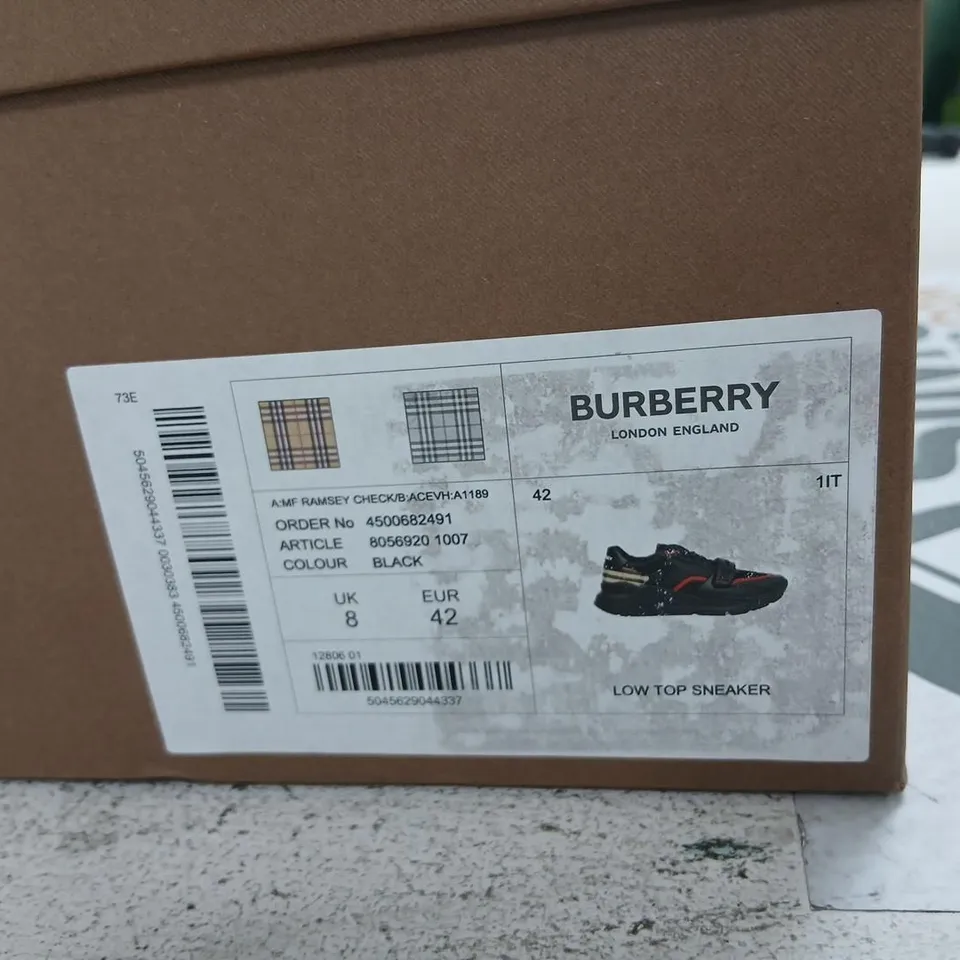 BURBERRY LOW TOP SNEAKER – BLACK WITH RED TRIM, UK 8 (EUR 42)