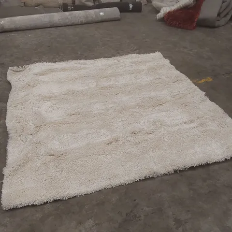 QUALITY DESIGNER AREA RUG - APPROXIMATELY 195 x 195cm