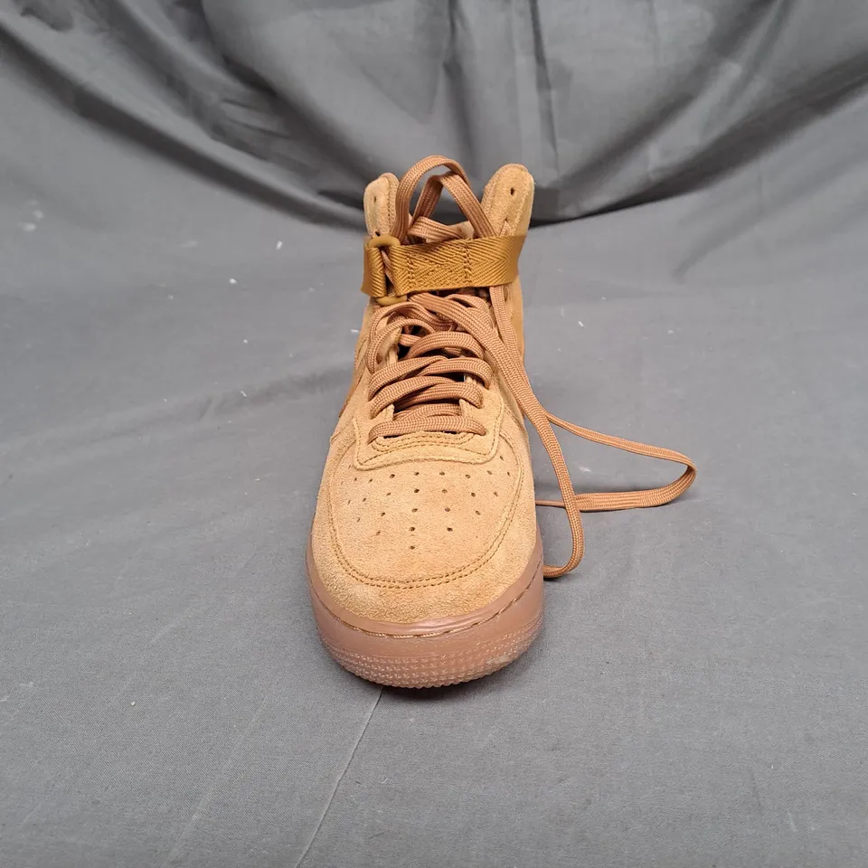 PAIR OF NIKE SUEDE HIGH TOPS IN TAN SIZE 6