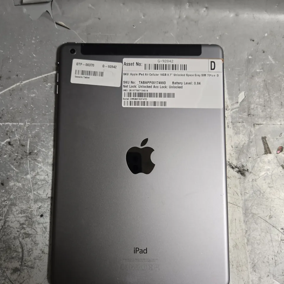 APPLE IPAD AIR TABLET 