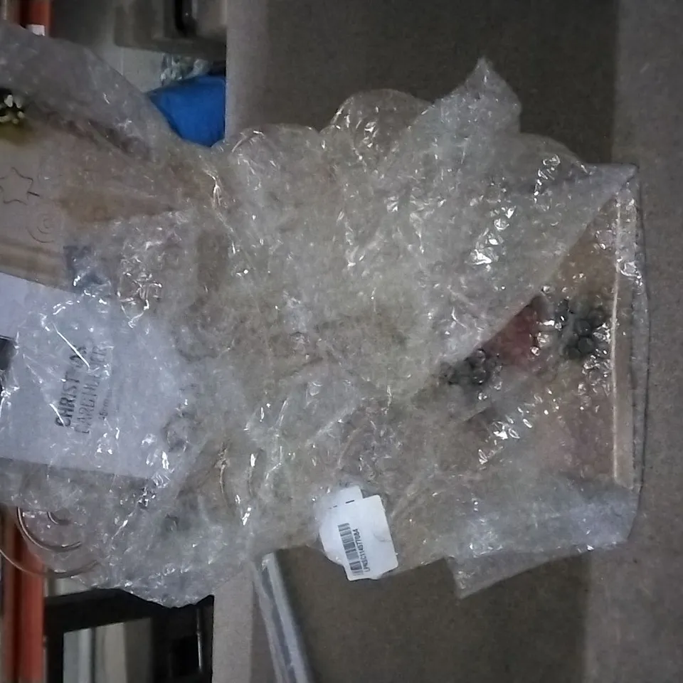 GOLD CHRISTMAS CARD HOLDER