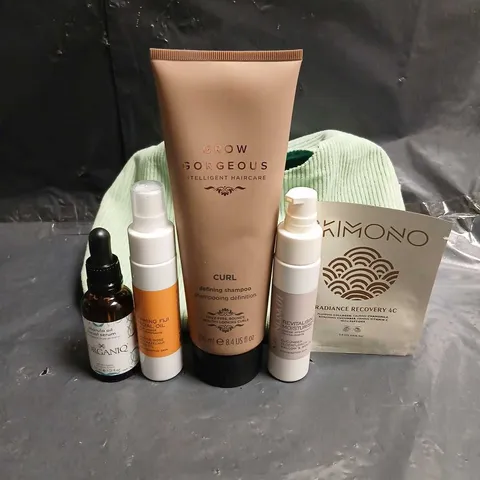 APPROXIMATELY SIX ASSORTED COSMETICS PRODUCTS TO INCLUDE; GLOSSYBOX BAG, SKIMONO RADIANCE RECOVERY EYE MASK, MONUSKIN REVITALISING MOISTURISER, GROW GORGEOUS CURL DEFINING SHAMPOO, MONUSKIN FIRMING FI