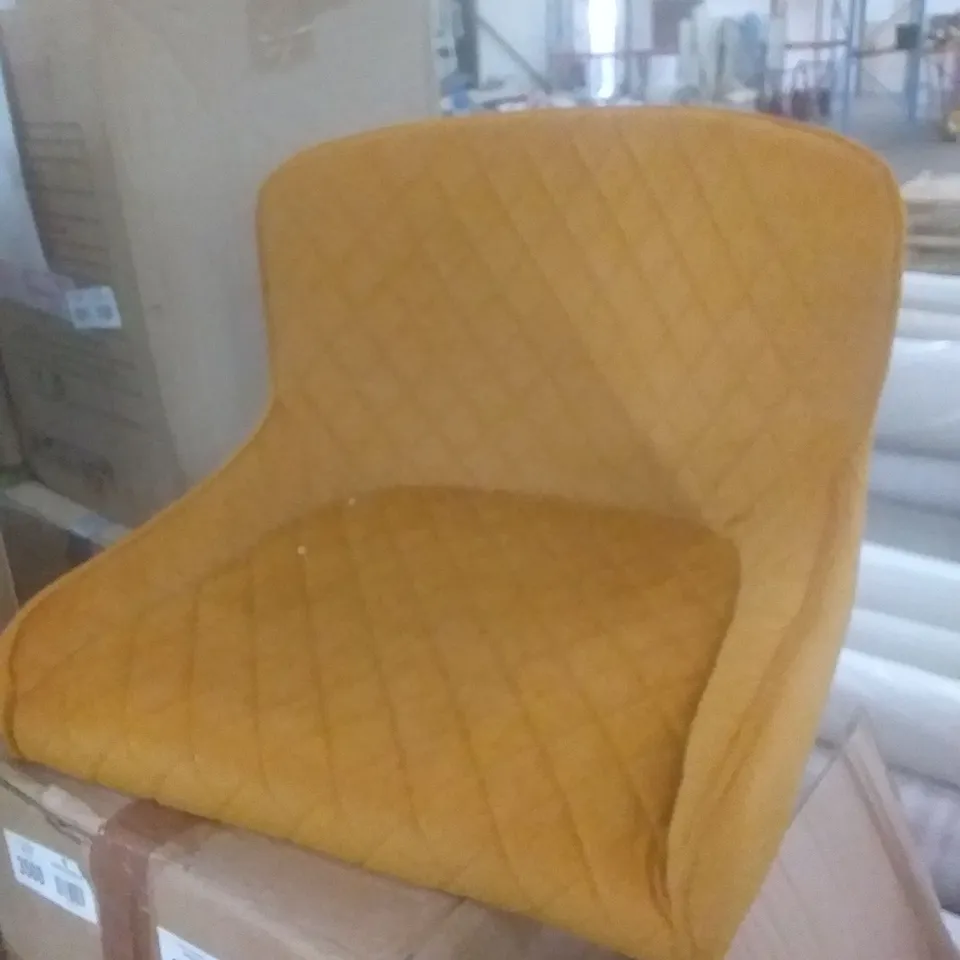 BOXED GOLD VELVET BARSTOOL