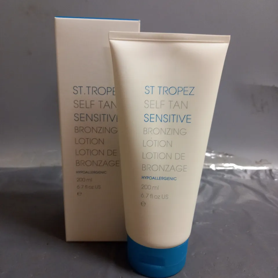 BOX OF 6X200ML ST TROPEZ SENSITIVE BRONZING LOTION