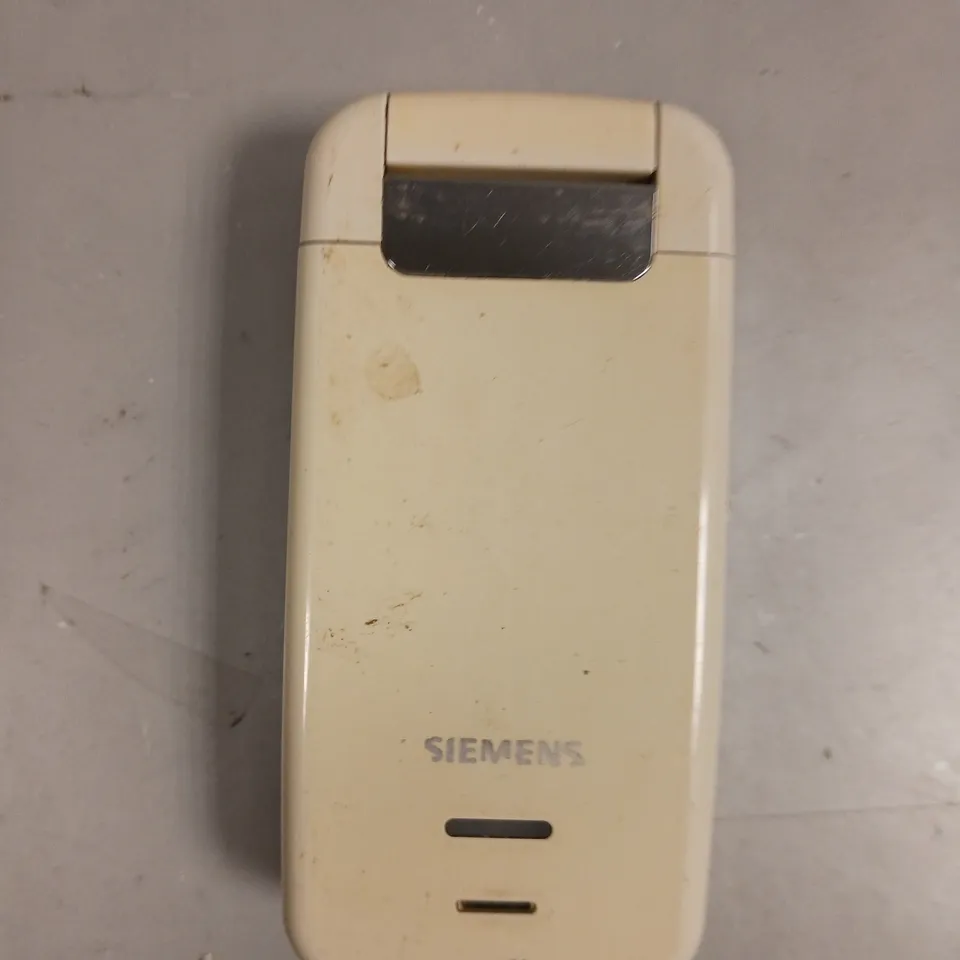 SIEMENS SF65 FLIP MOBILE PHONE 