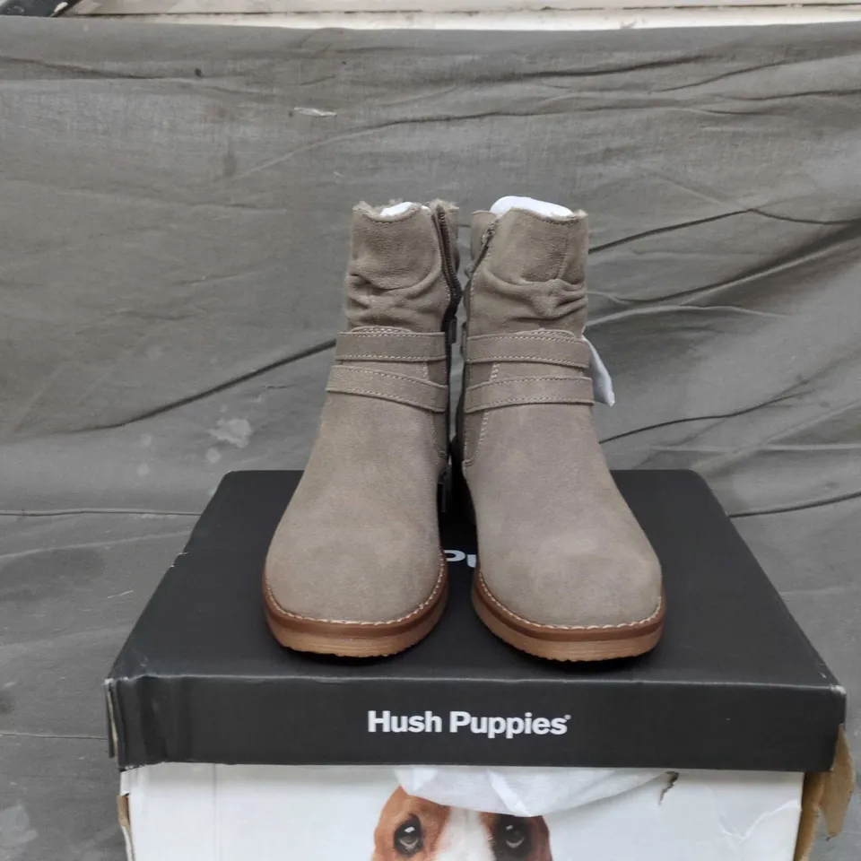 HUSH PUPPIES MANDY WATER-RESISTANT BOOTS – TAUPE, UK 4