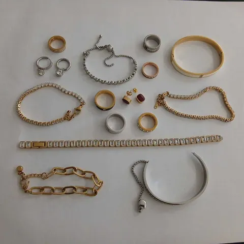 APPROXIMATELY 15 PIECES OF ASSORTED JEWELLERY MARKED AS STAINLESS STEEL