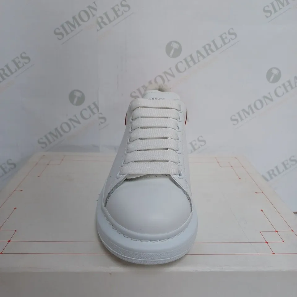 BOXED ALEXANDER MCQUEEN SNEAKER IN WHITE LEATHER - EU 37
