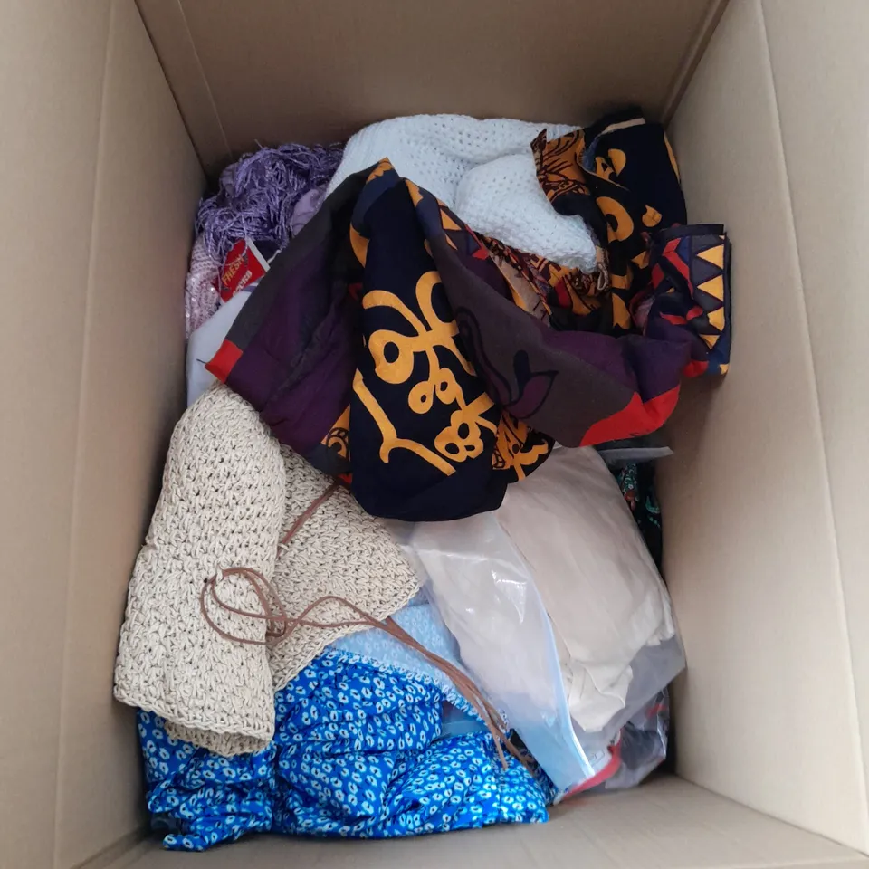 APPROXIMATELY 30 CLOTHING ITEMS TO INCLUDE BRAS, DRESSES AND TOPS. ASSORTED SIZES, STYLES AND COLOURS