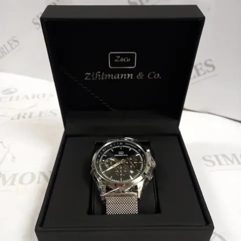 MENβS ZIHLMANN & CO CHRONOGRAPH WATCH β MODEL ZC70 β SILVER COLOUR CASE β BLACK DIAL WITH SUB DIALS β 3ATM WATER RESISTANT β STAINLESS STEEL STRAP