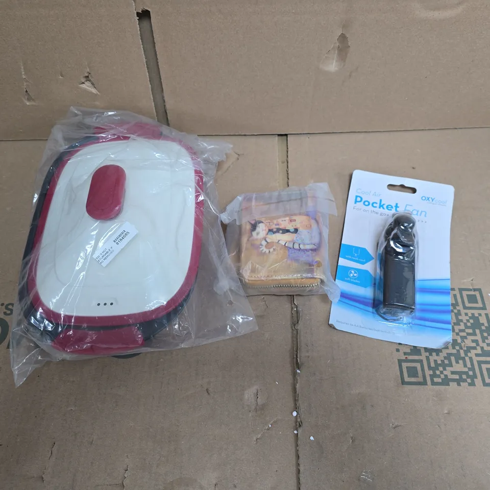 LARGE QUANTITY OF ASSORTED ITEMS TO INCLUDE NONSTICK MICROWAVE GRILL PAN, POCKET FAN, MONEY PURSES, ETC - COLLECTION ONLY
