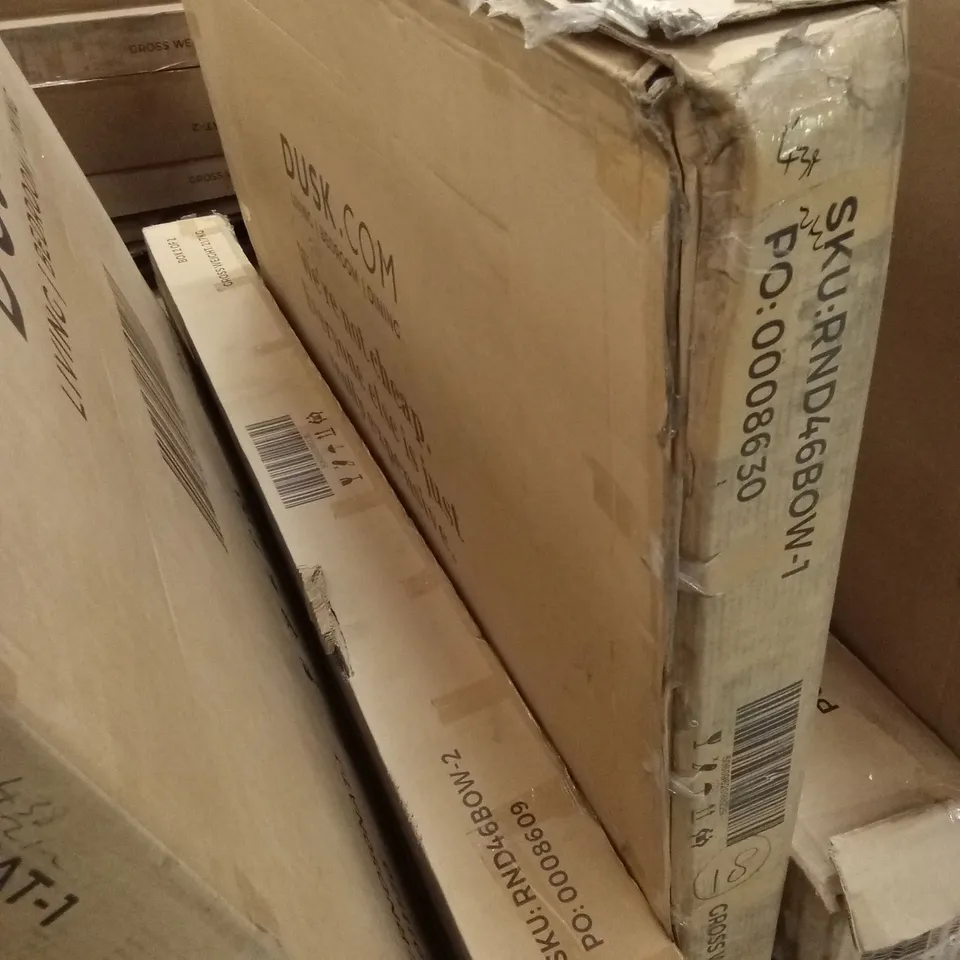 BOXED DUSK BED FRAME // SIZE: 4FT6 DOUBLE (2 BOXES)