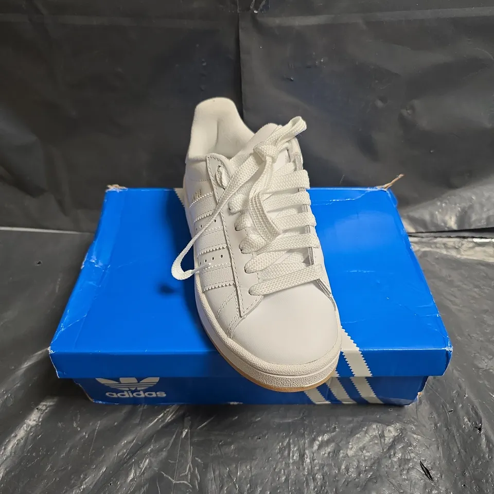 ADIDAS CAMPUS 00S J WHITE SNEAKERS – UK 3 (US 3½) KIDS