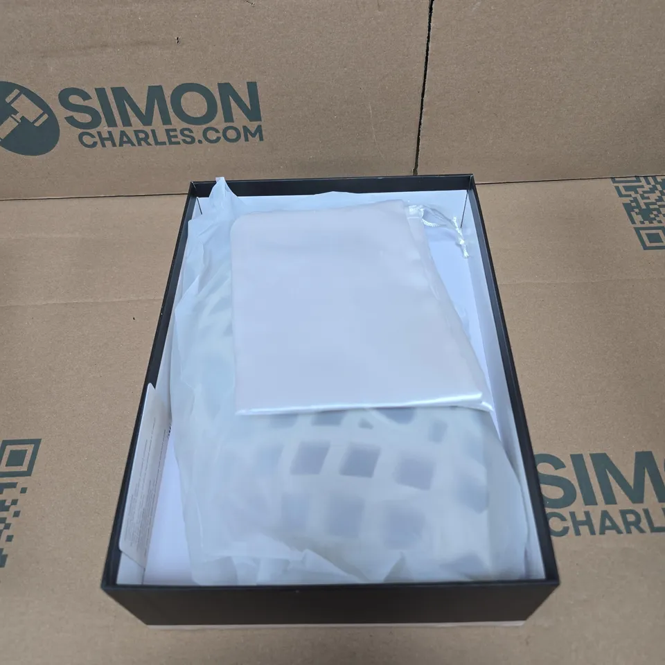 BEAULUXE SPECTRAGLOW 7 LED LED MASK BOXED