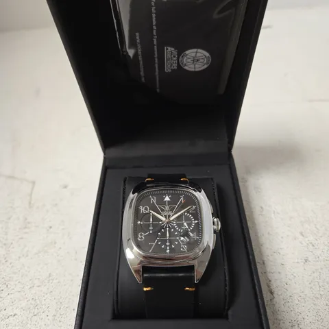 VICKERS ARMSTRONGS WRISTWATCH – STAINLESS STEEL CASE, BLACK CHRONOGRAPH DIAL, LEATHER STRAP (BOXED)